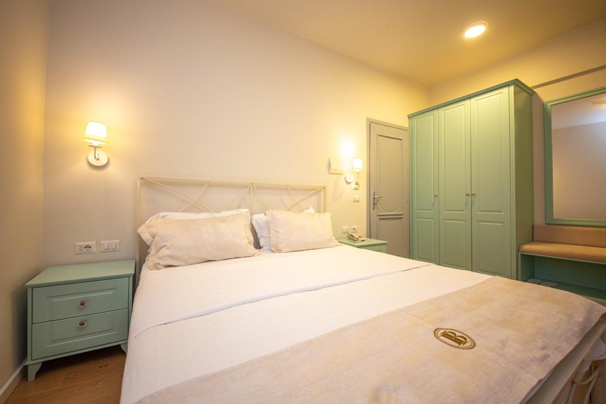Illyrian Boutique Hotel Saranda Kültér fotó
